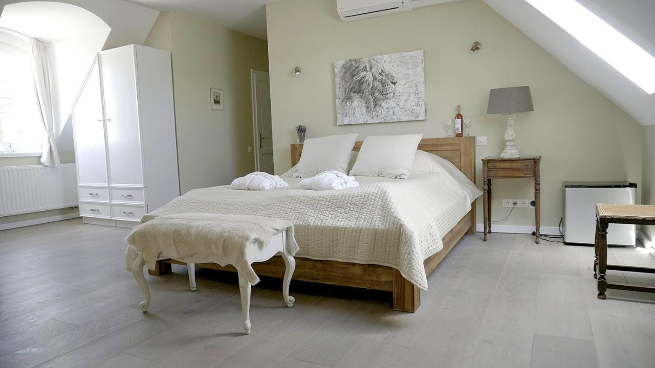 Liszkay Borkuria Hotell Monoszlo Eksteriør bilde